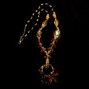 Costume jewelry necklace